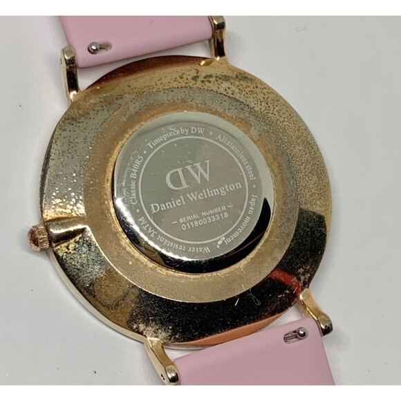 Daniel Wellington Classic B40R5 Women's Watch 40mm Gold tone case running - Picture 5 of 7